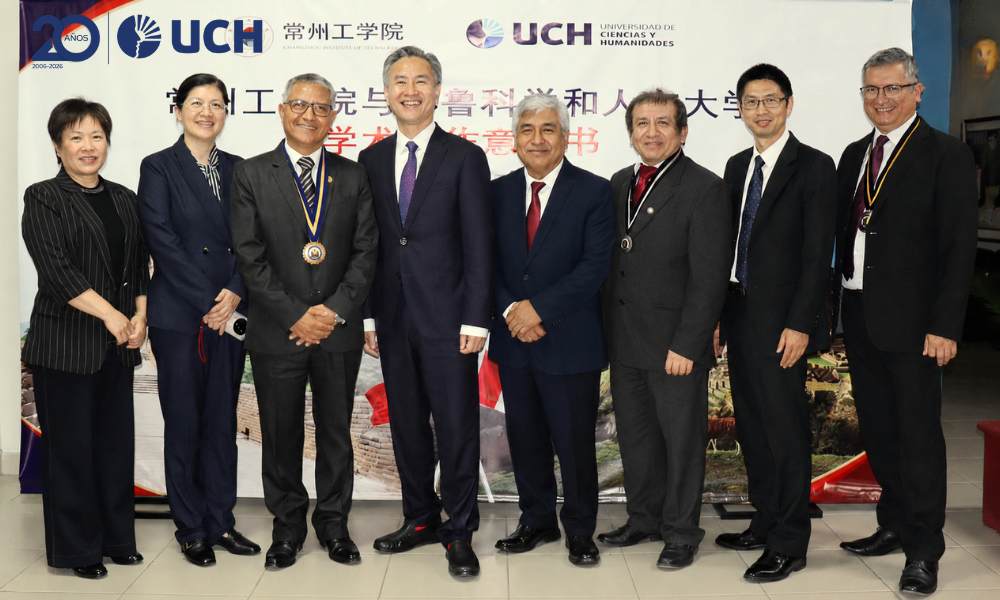 UCH firma Carta de Intención con Changzhou Institute of Technology de China