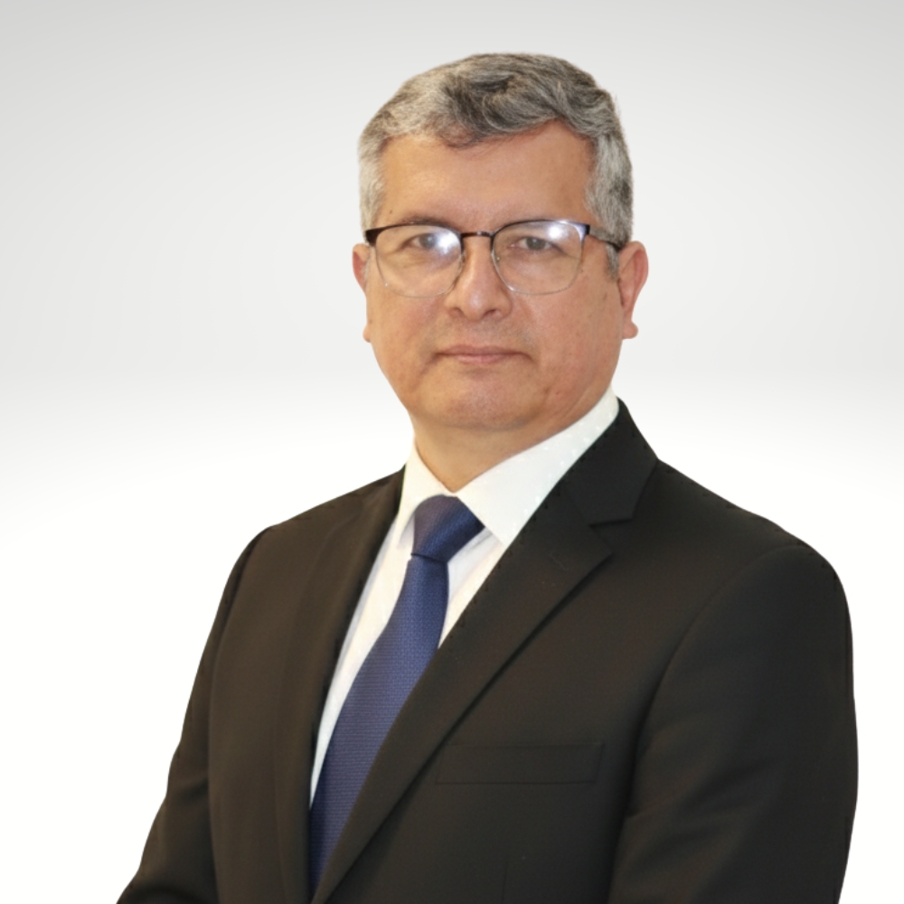 Dr. Gustavo Villar Mayuntupa