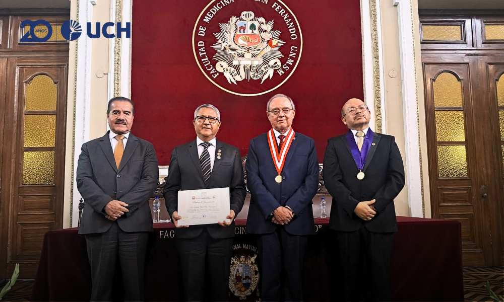 Rector de la UCH recibe reconocimiento de San Fernando por su trayectoria profesional