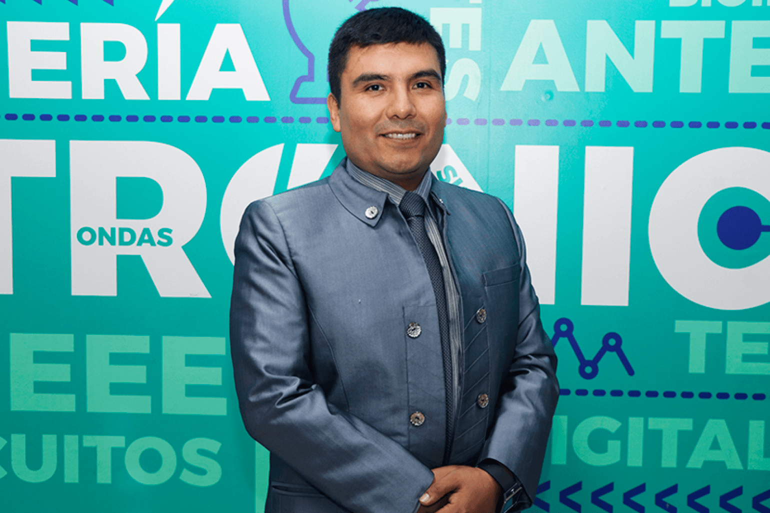 Investigador de la UCH es reconocido por la Federación Internacional de Astronáutica