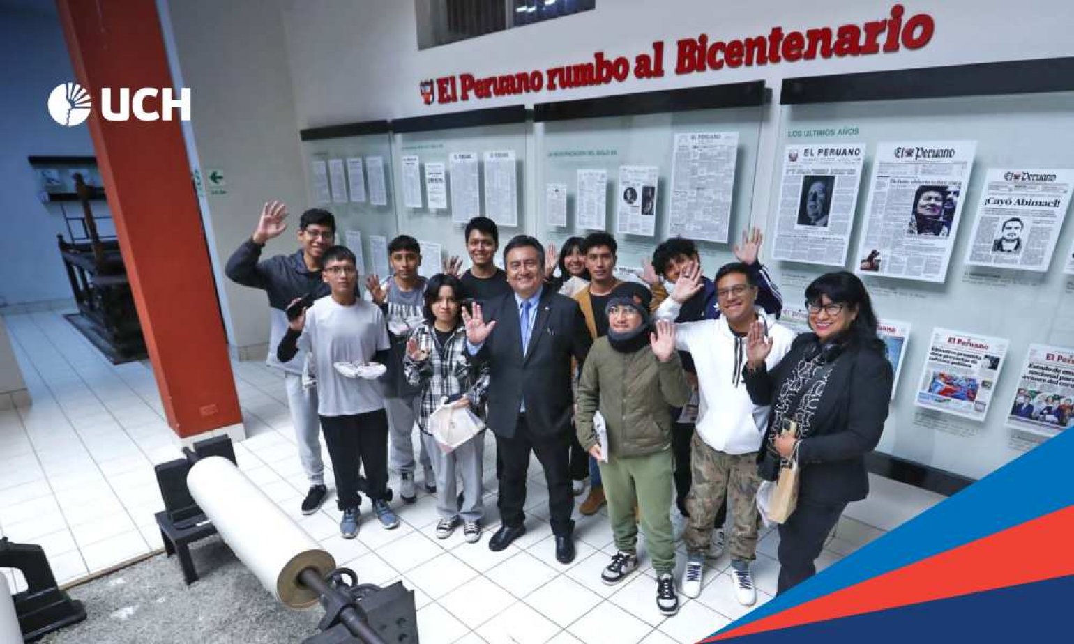 Estudiantes de Comunicación y Medios Digitales visitan Andina y El Peruano