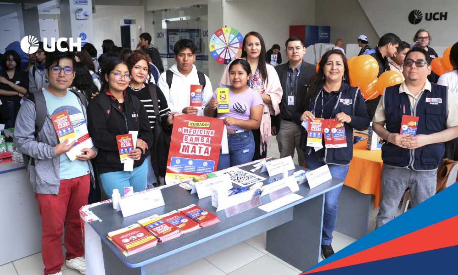 Minsa y Digemid visitan la UCH para prevenir riesgos por publicidad engañosa