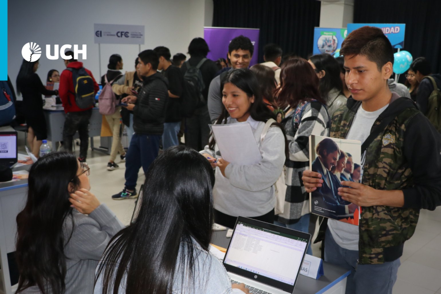 Éxito rotundo en la Feria Laboral UCH: un puente hacia el futuro profesional